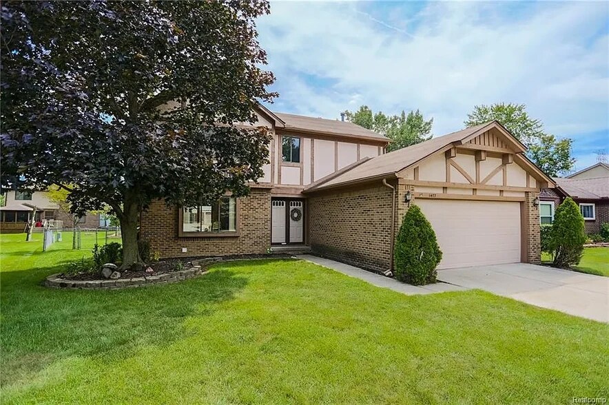 Building Photo - 1477 Fairfax Dr