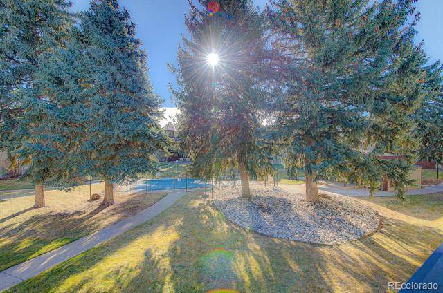 Building Photo - 2231 S Vaughn Way