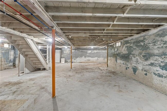 Building Photo - 259 High Service Ave