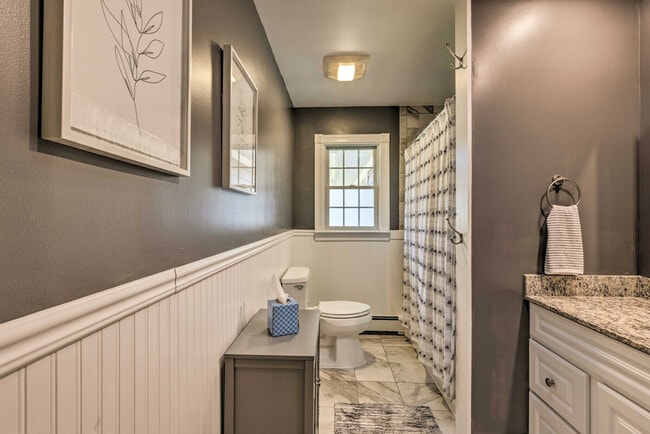 Building Photo - 500 Blossom Bend