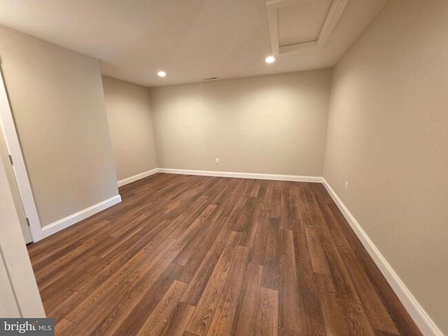 Building Photo - 94 Wolf Creek Cir