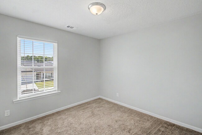Building Photo - 454 Brightleaf Cir