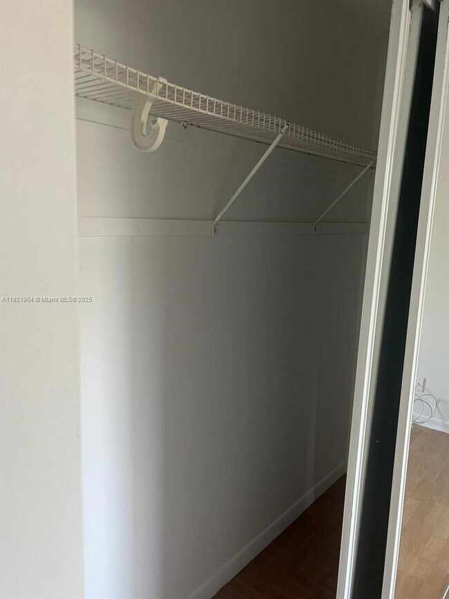 Building Photo - 6408 Dockside Cir