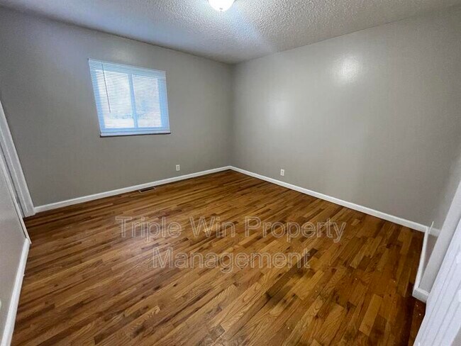 Building Photo - 2384 Stoney End Ct