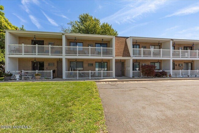 Building Photo - 119 Avery Ave