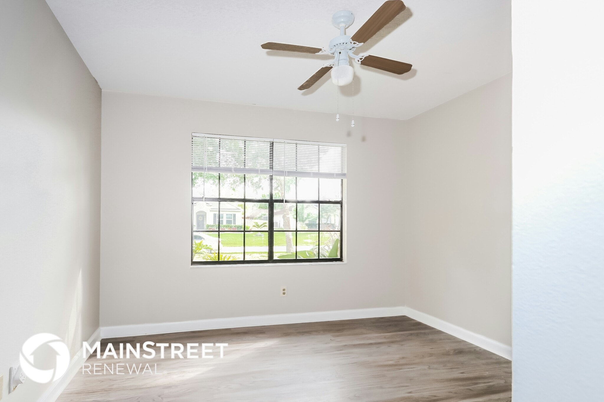 Building Photo - 1301 SW Chase Rd