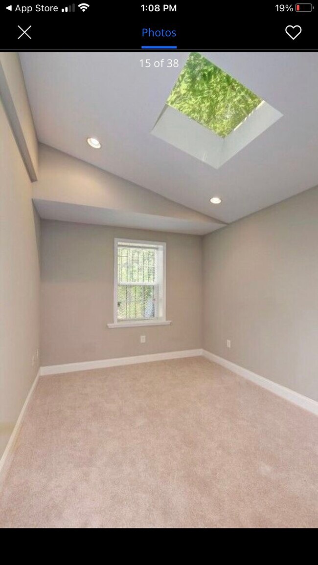 Main Level Guess Bedroom - 5108 Bass Pl SE