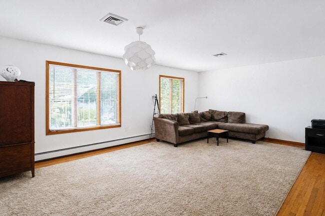 Building Photo - 775 9th St