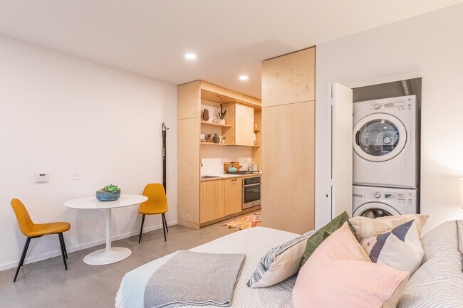 Studio - Artisan Apartments