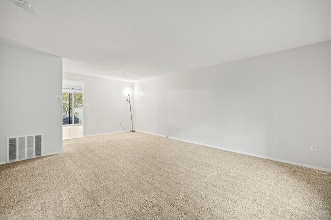 Building Photo - 45 Conestoga Way