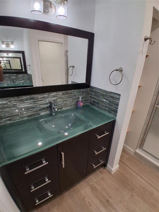 Building Photo - 4921 SW 164th Terrace