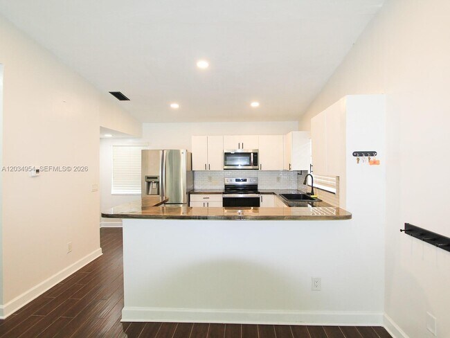 Building Photo - 14740 SW 108th Terrace