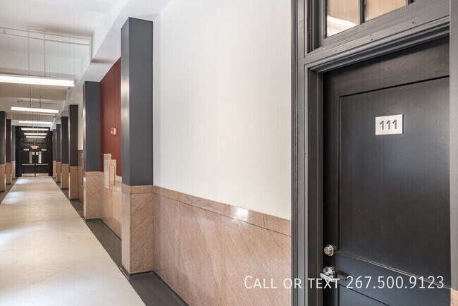 Building Photo - 1501 S. 17th-B112