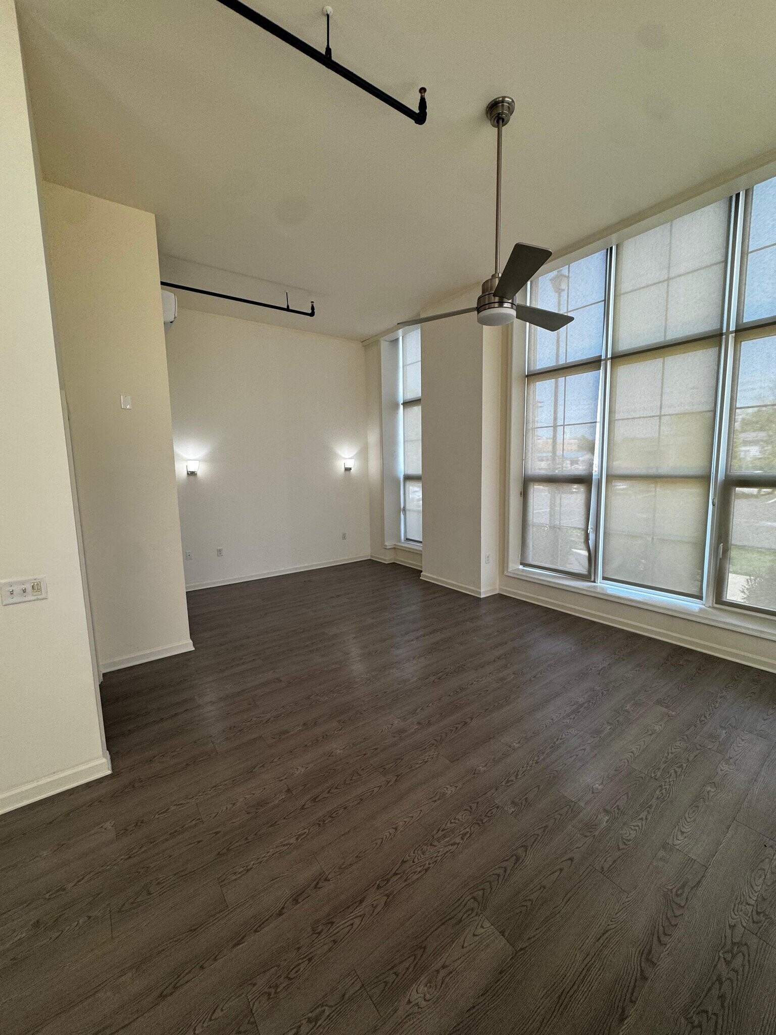 Building Photo - 73 Washington St