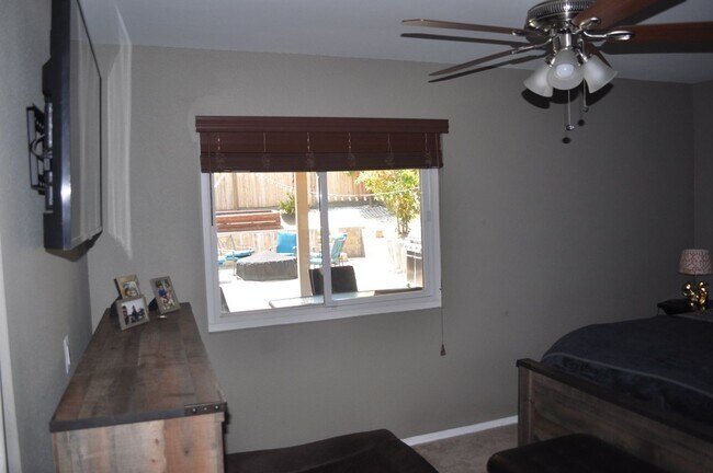 Building Photo - LEMON GROVE 3BR/2BA SINGLE FAMILY DETACHED...