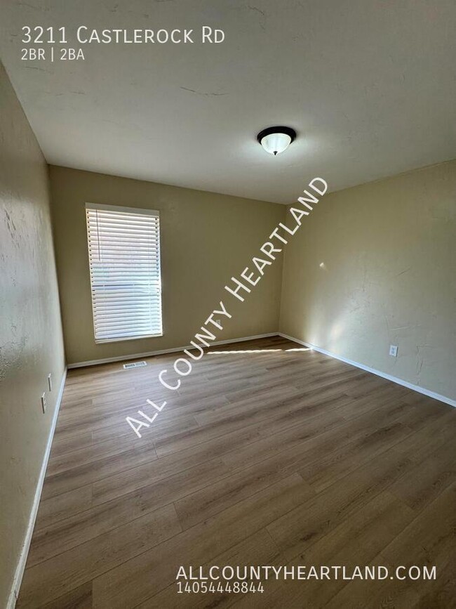 Building Photo - MOVE IN SPECIAL! 2bed 2 bath near Quail Sp...