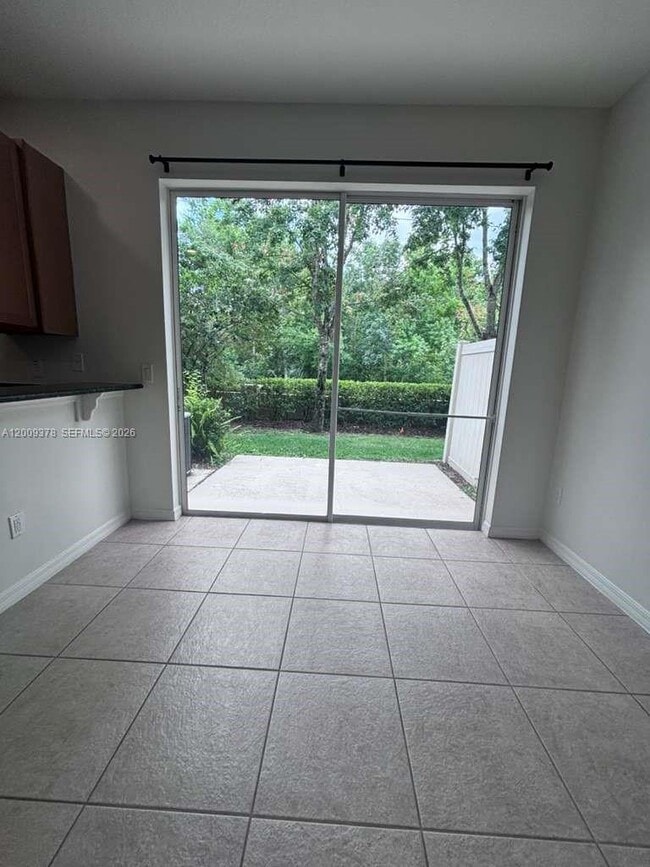 Building Photo - 16 Canterbury Bell Dr