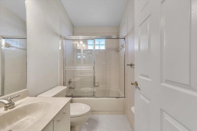 Building Photo - 20231 NW 10th St