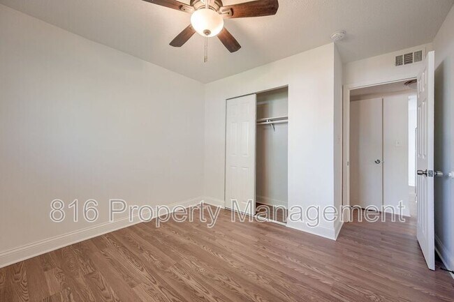 Building Photo - 6106 E 153 Terrace