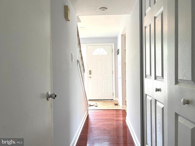 Building Photo - 8939 Footed Ridge