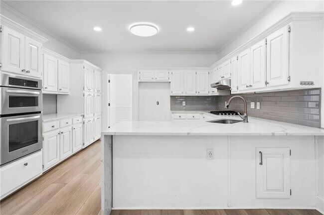 Building Photo - 526 Coopers Pond Dr