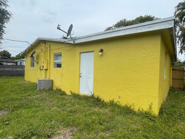 Building Photo - 4420 NW 60th St