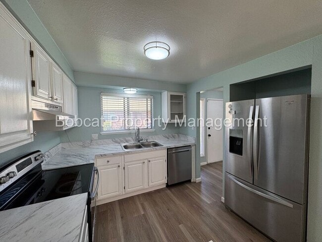 Building Photo - 1330 Ashby Ct