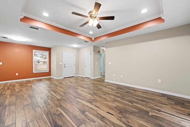 Building Photo - 1598 26th St