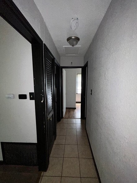 Building Photo - 12 Agnes Dr