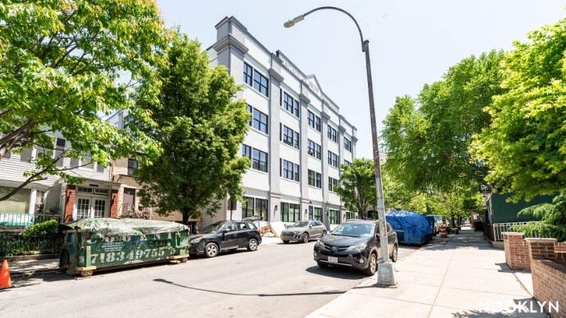 Building Photo - 255 18th St