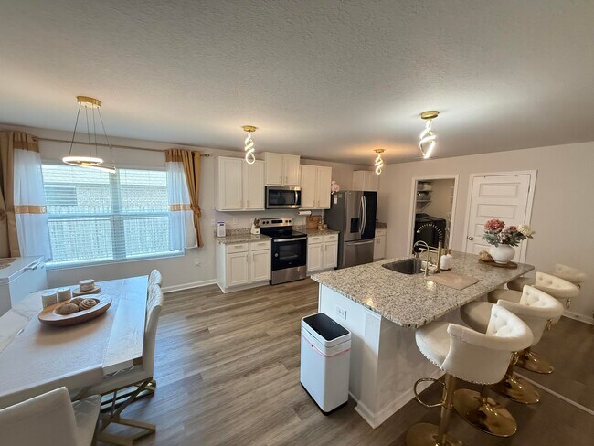 Building Photo - 8616 Tarsus Dr