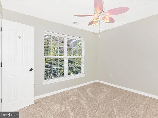 Building Photo - 1713 Dearbought Dr