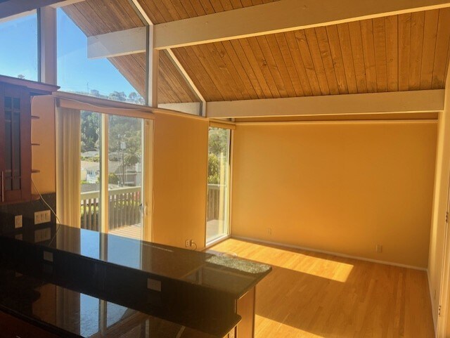 Great Room - 880 Larkspur Dr