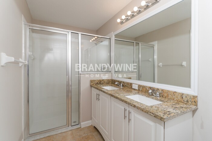 Building Photo - 6272 Layton Ave