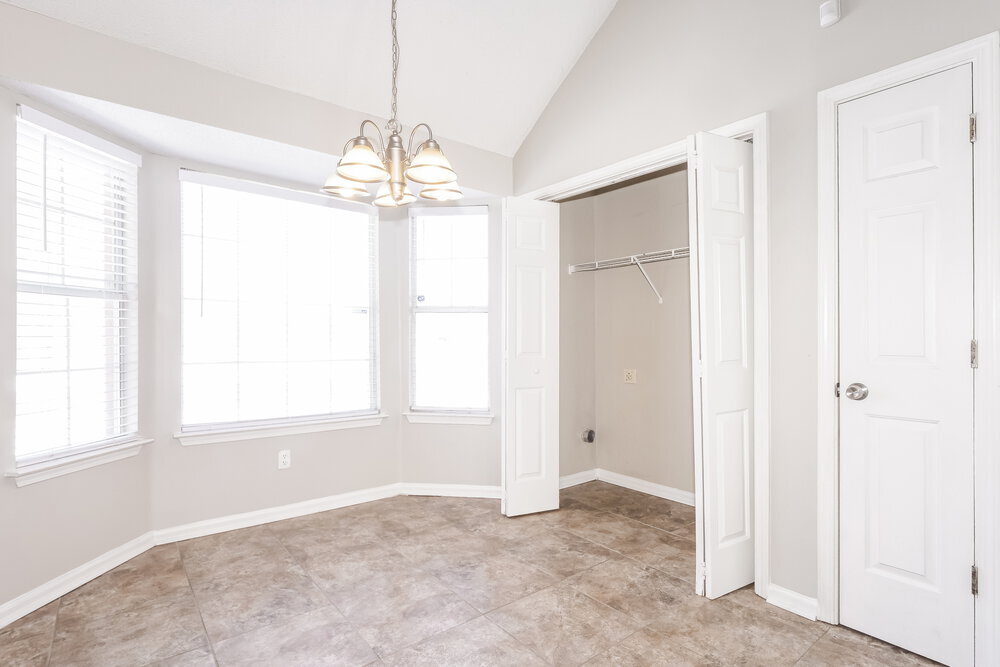 Building Photo - 5596 Walden Valley Cove