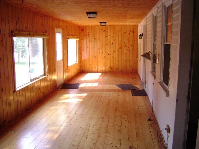 Building Photo - 80 N Main Ave