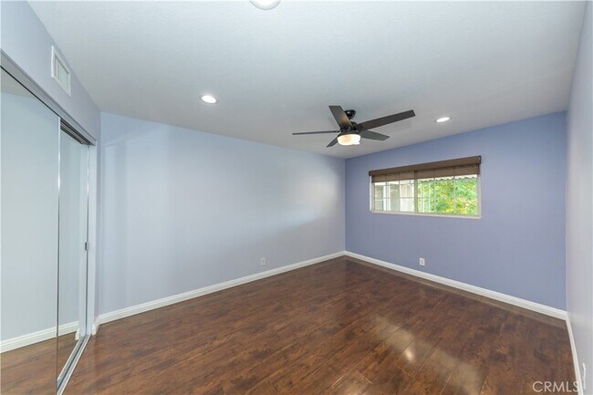 Building Photo - 4661 Woodhaven Dr