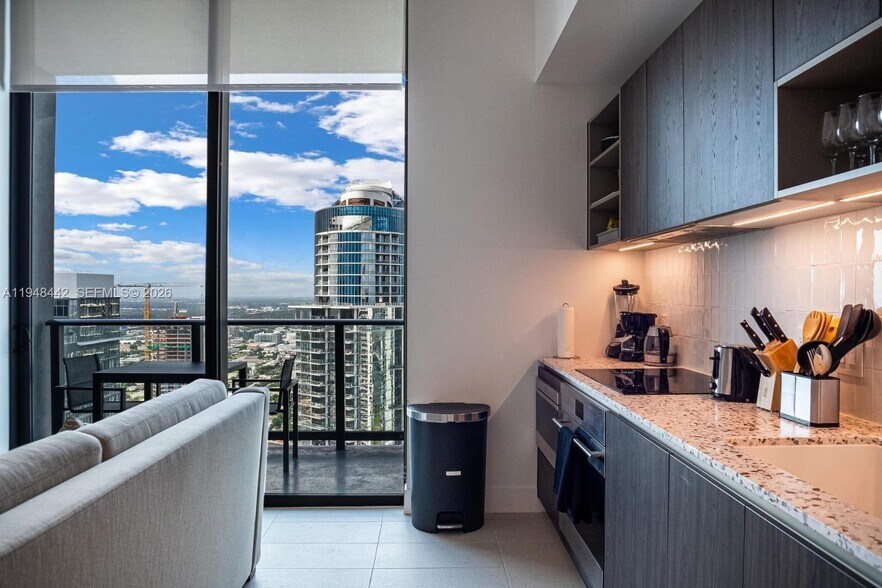 Building Photo - 159 NE 6th St