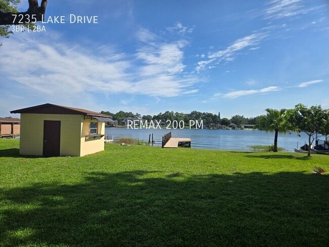 Building Photo - 7235 Lake Dr