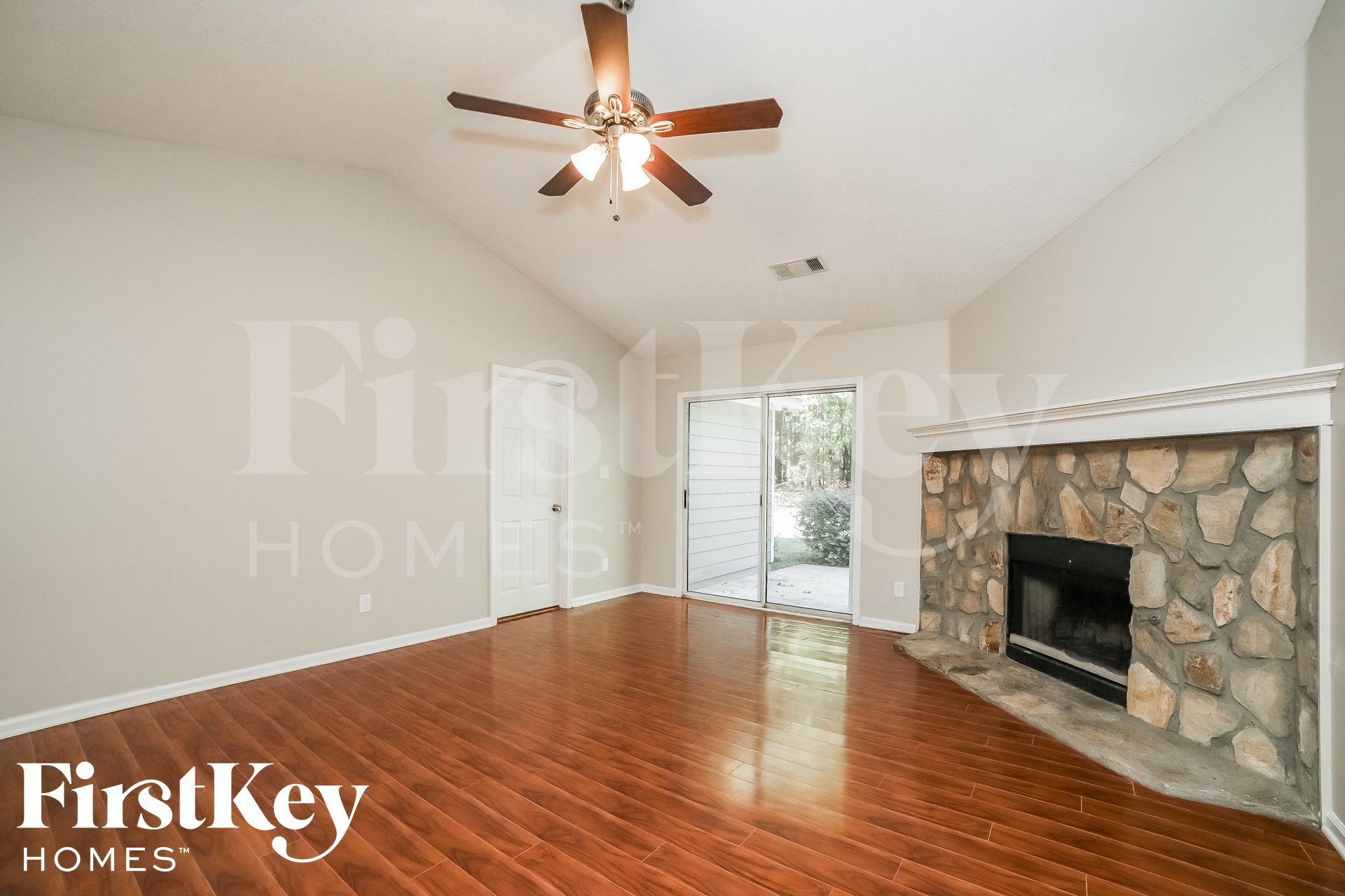 Building Photo - 3902 Viola Ct