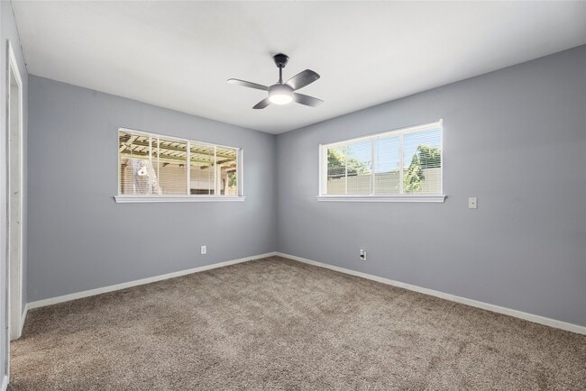 Building Photo - 4014 Mona Lee Ln