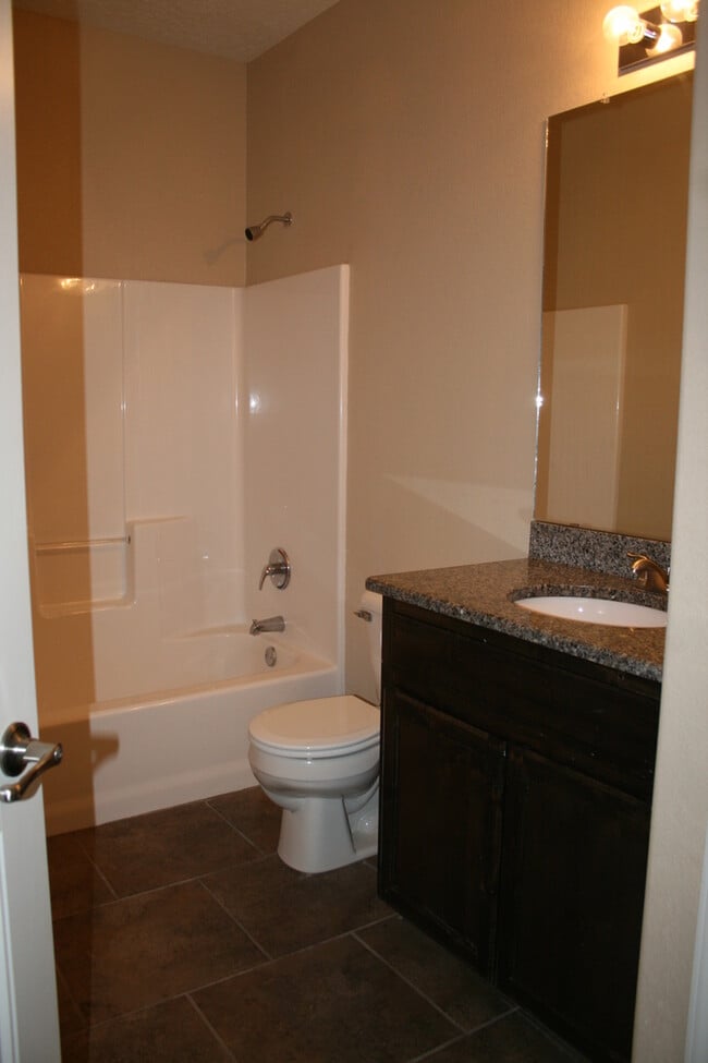 Building Photo - IMPRESSIVE HOME IN NEW SUBDIVISION NEAR HO...