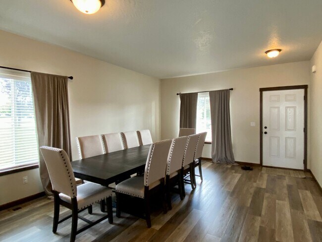 Primary Photo - Immaculate home in the heart of Strawberry...