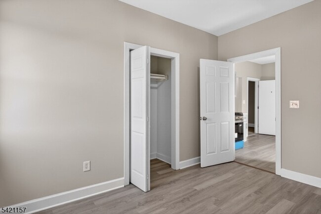 Building Photo - 378 Grand St