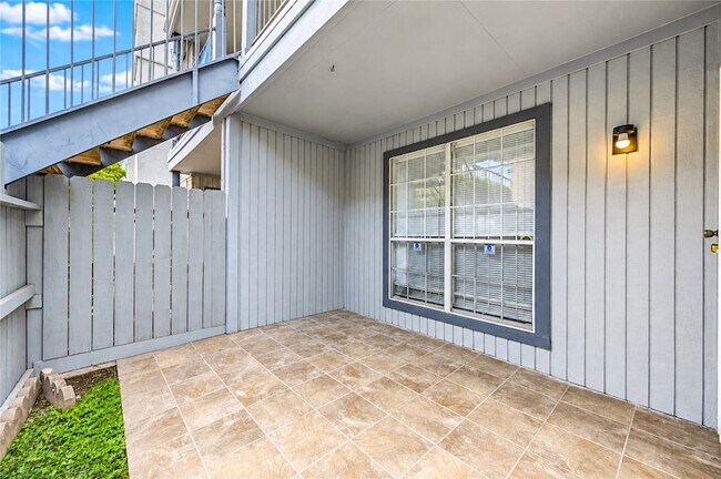 Building Photo - 6606 De Moss Dr