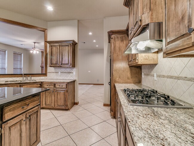 Building Photo - Fenwick Garden Village + Gated Community i...