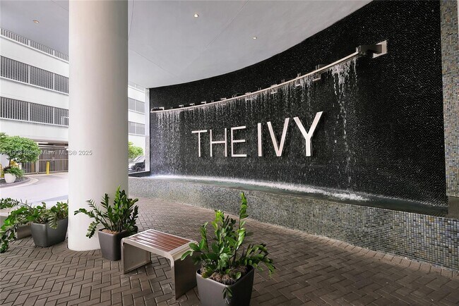 Building Photo - 90 SW 3rd St