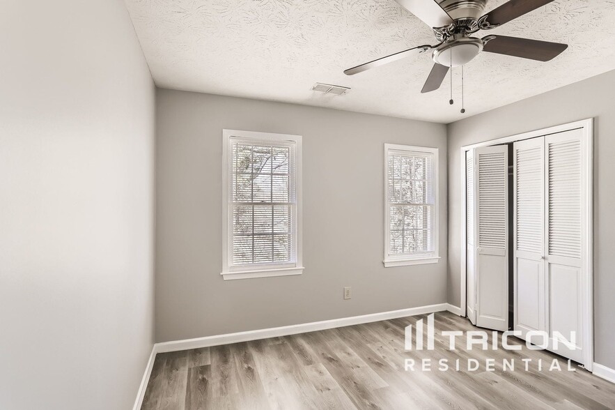 Building Photo - 4809 Glenwhite Dr