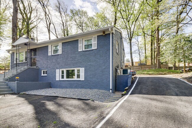 Building Photo - 5123 Boulder Dr
