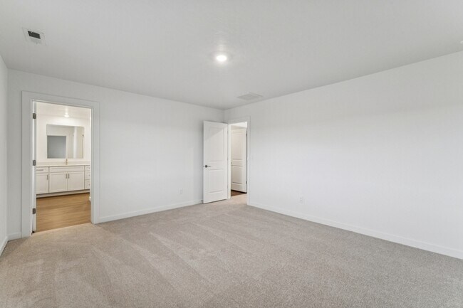 Building Photo - 8284 W Grey Alder Dr